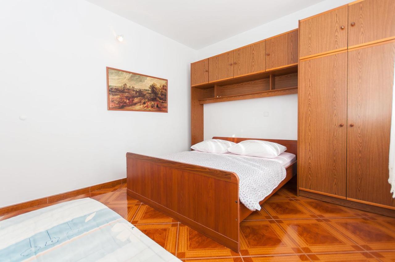 Apartments Marija Pisak Bagian luar foto