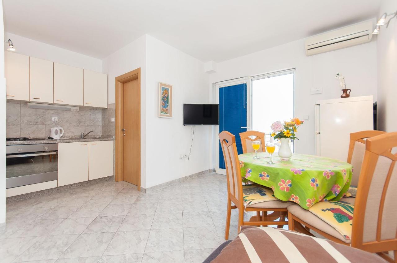 Apartments Marija Pisak Bagian luar foto