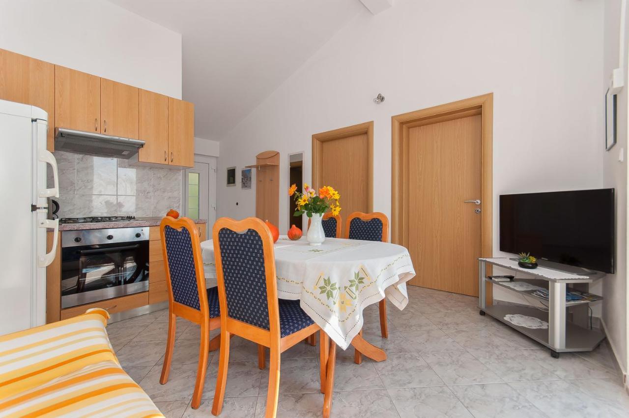 Apartments Marija Pisak Bagian luar foto